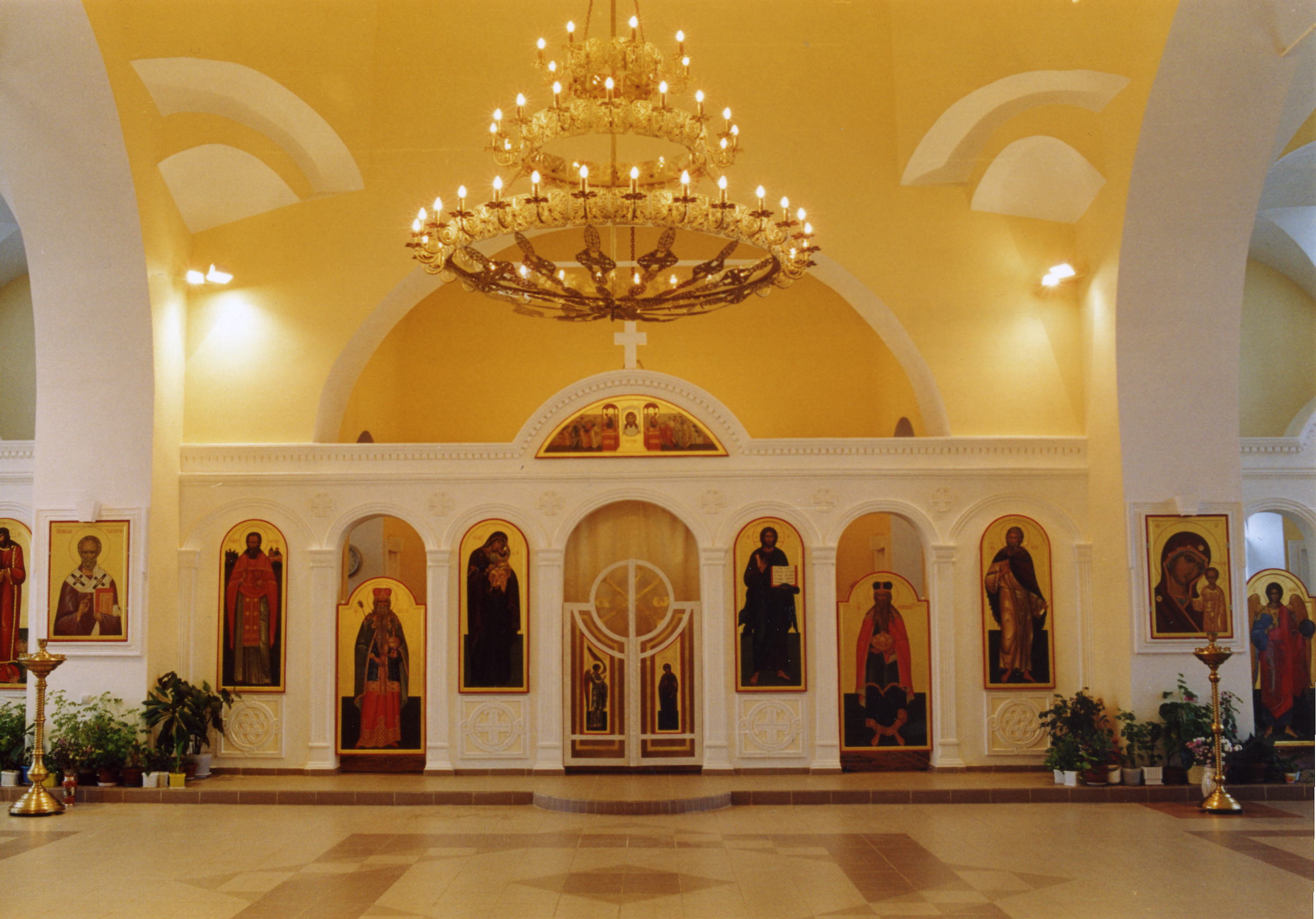 2003g.centralnyj-altar-v-chest-proroka-bozhiego-ilii. 2003g.centralnyj-altar-v-chest-proroka-bozhiego-ilii.